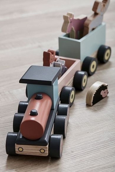 Kids Concept, pociąg drewniany ze zwierzątkami